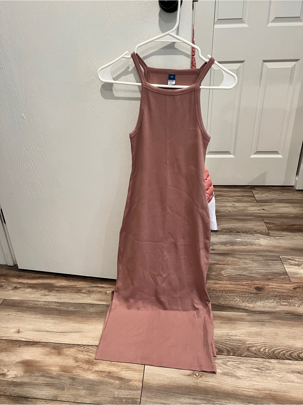 Old Navy Sleeveless Maxi Dress in Dusty Rose